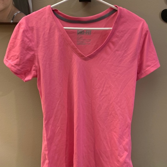womens pink nike clothing